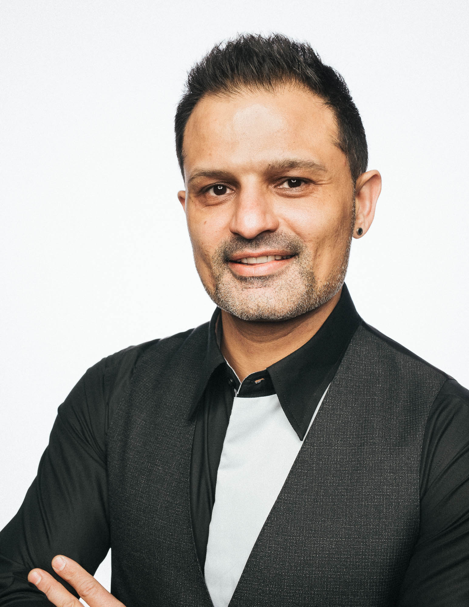 Export x3 Headshot  06375 Dez 01 2019 Headshots 2019  Miro Nicole Nadine 2